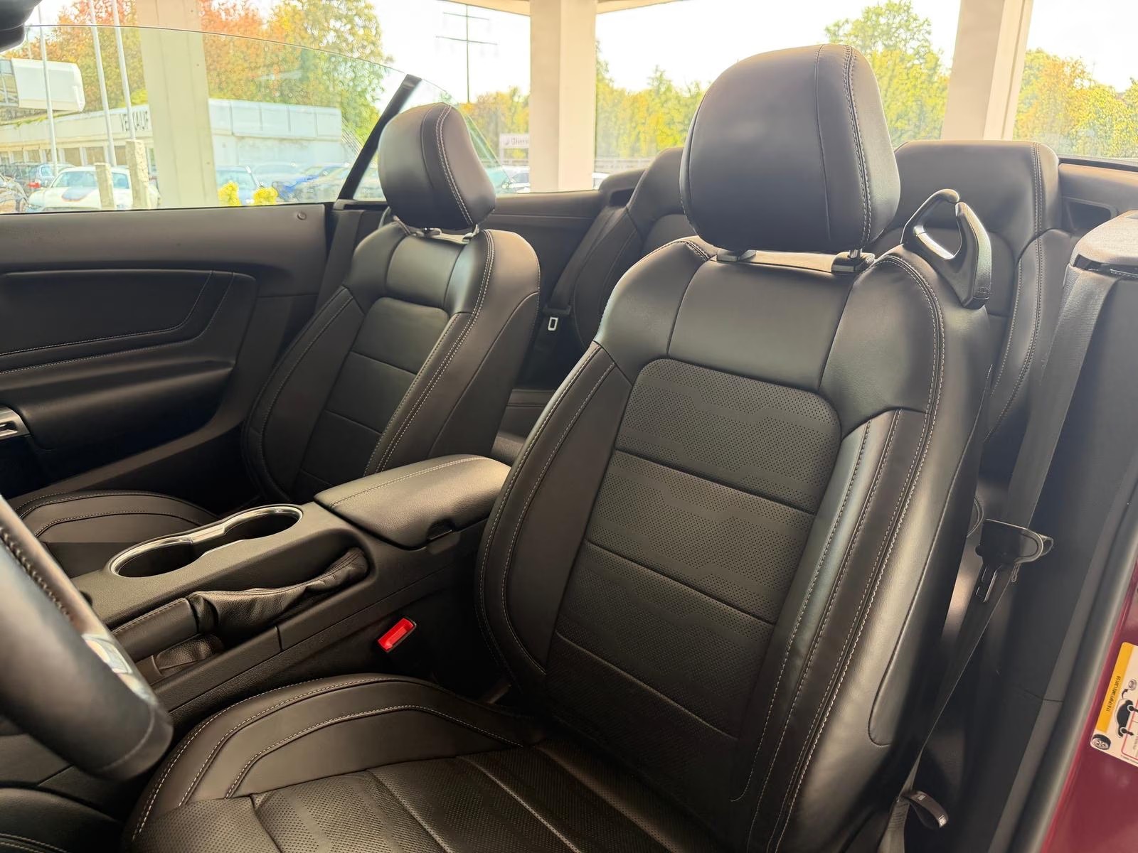 Black premium leather front and rear seats in the Ford Mustang GT Convertible.