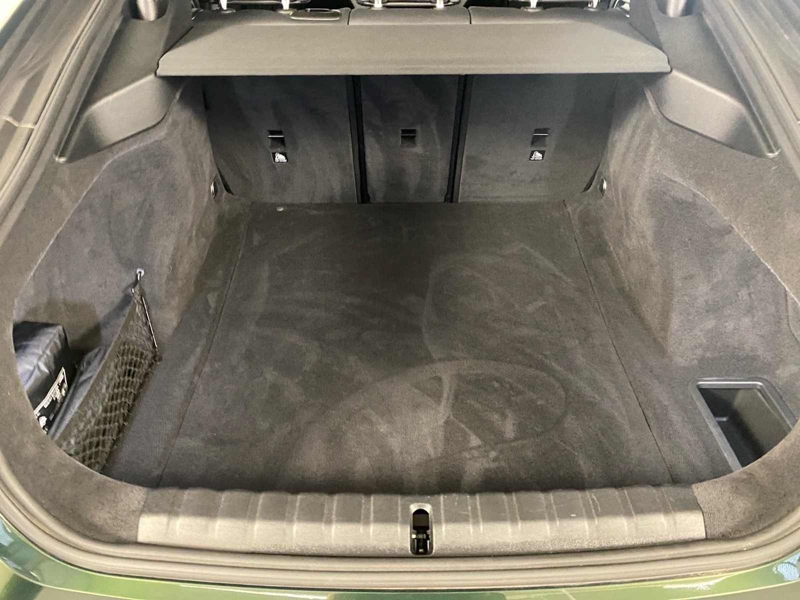 BMW 430i xDrive Gran Coupé 2023 — luggage compartment