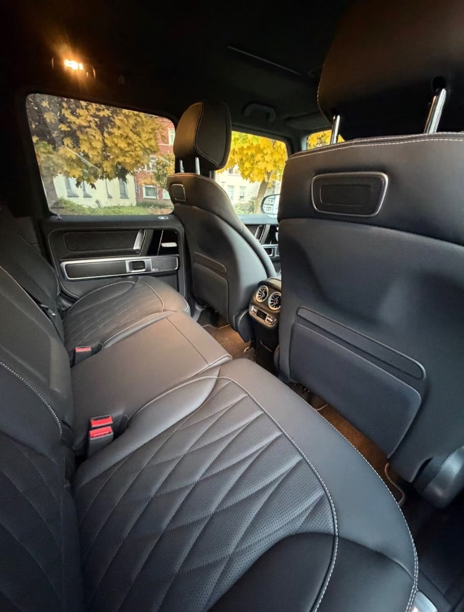 Rear seats of the AMG G 63 in diamond-quilted black leather.
