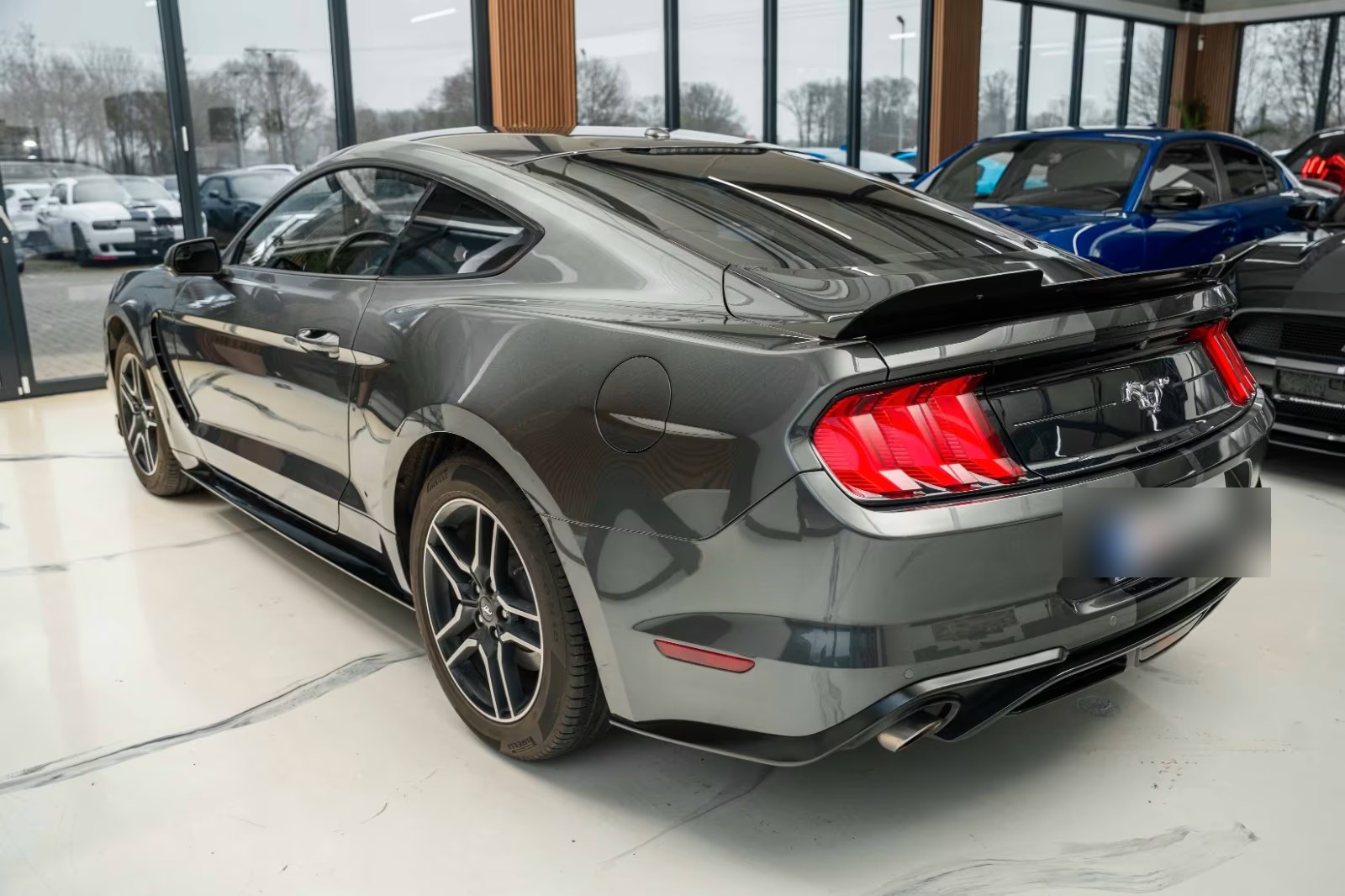 Ford Mustang Fastback rear three-quarter view