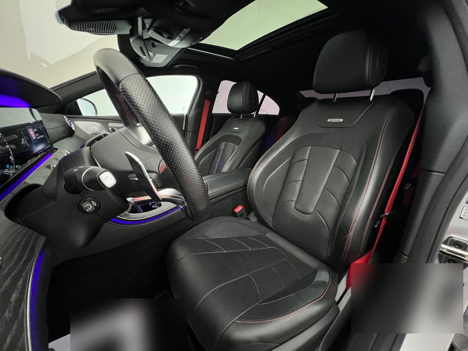 Mercedes-AMG CLS 53 4MATIC+ front sports seats and panoramic roof