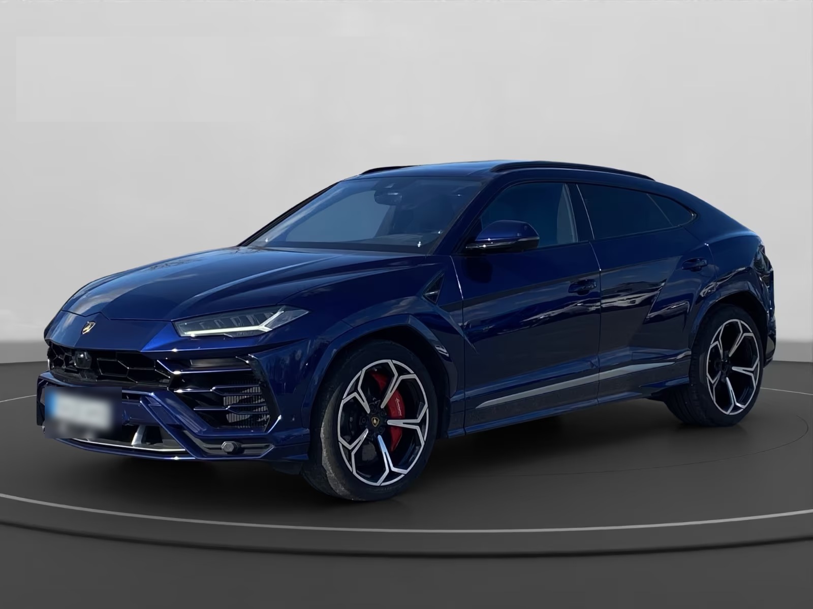 Lamborghini Urus 2018 — front three-quarter view in blue metallic