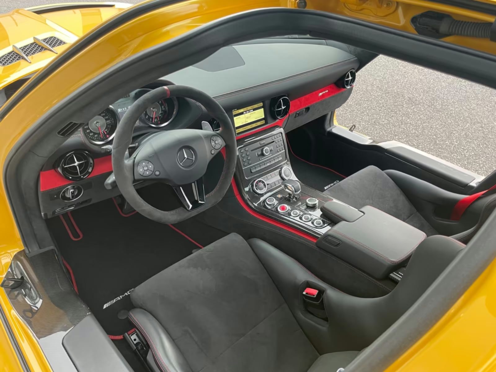 Mercedes-Benz SLS AMG Black Series dashboard and cockpit