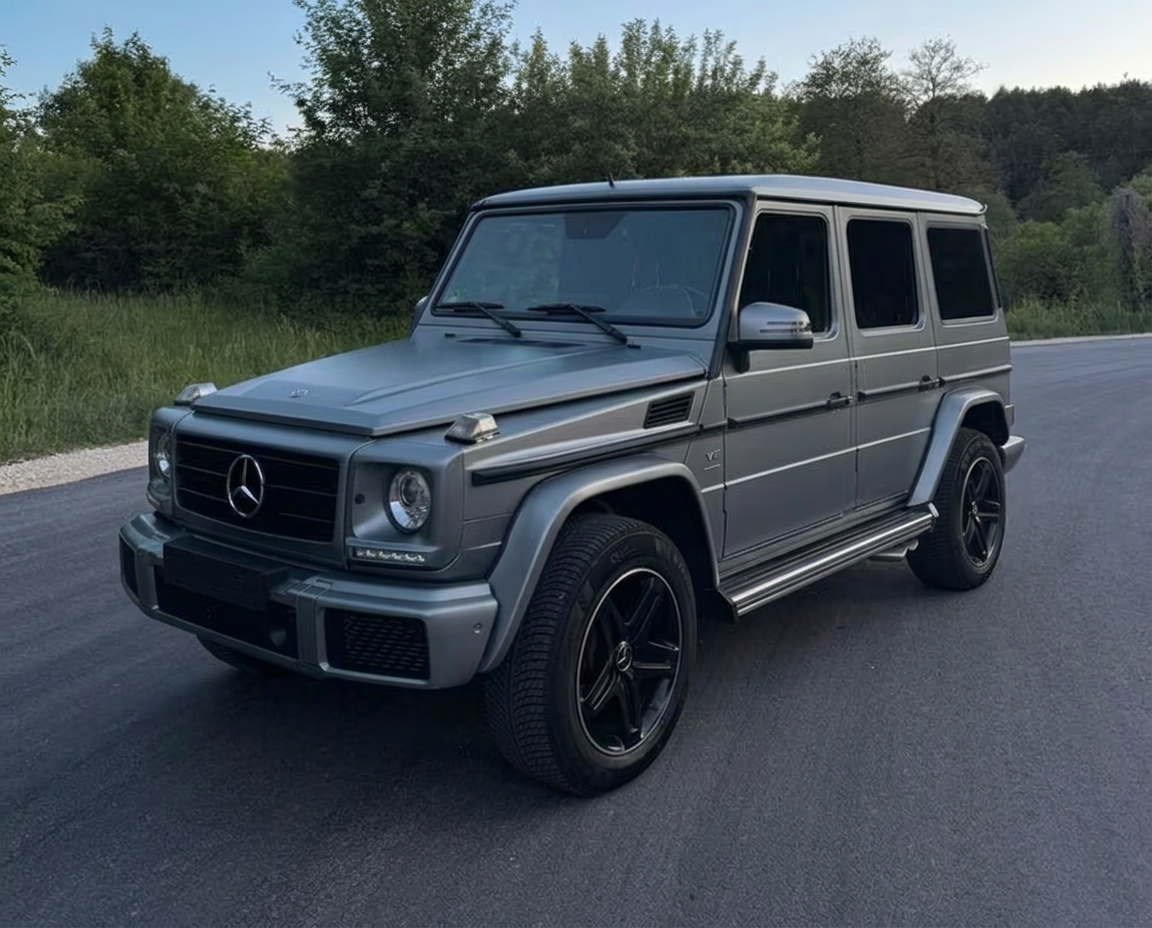Mercedes-Benz G 500 Limited Edition 2018 in designo Platin magno — front three-quarter view