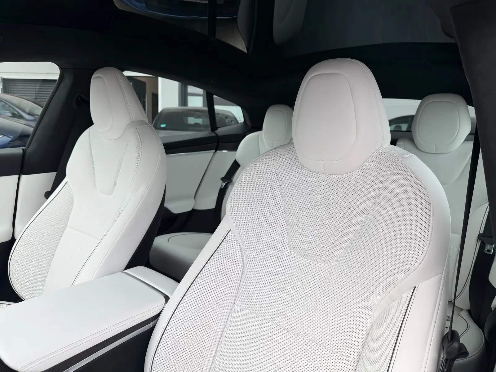 White full leather seats of the Tesla Model S Plaid.
