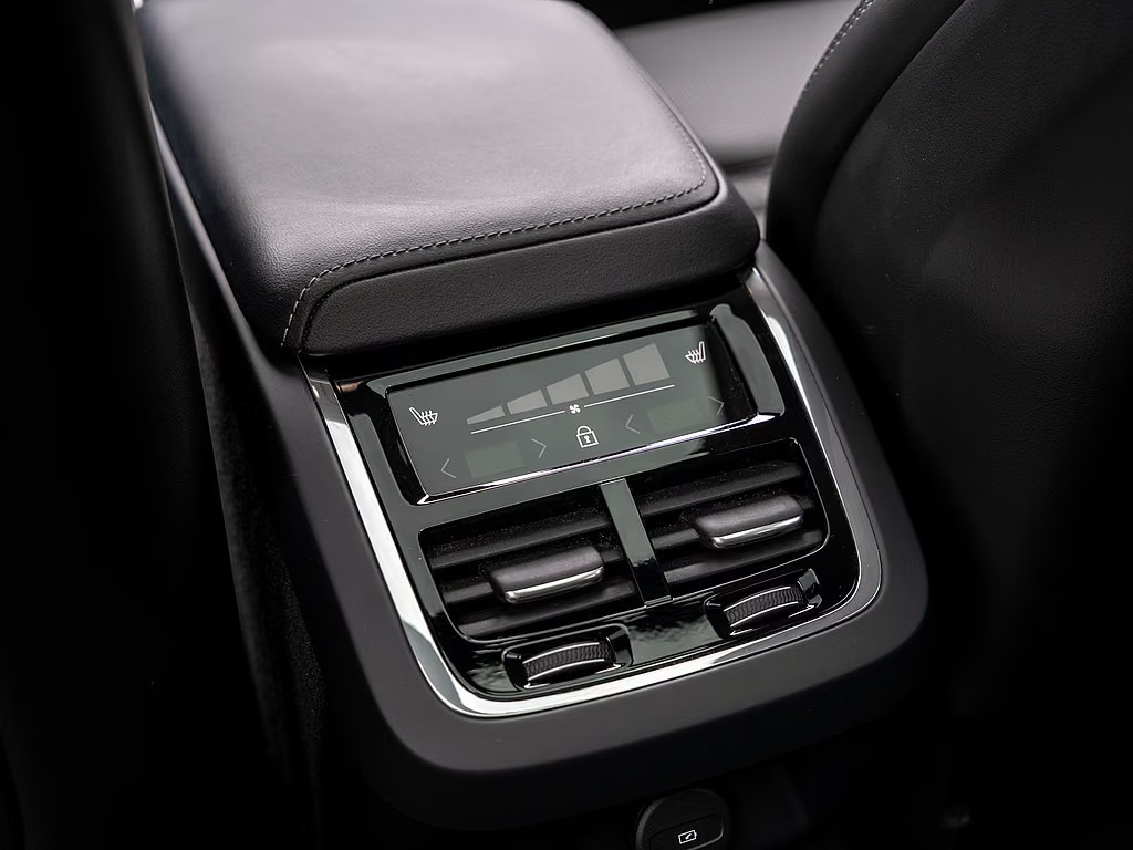 Rear climate control panel with seat heating buttons