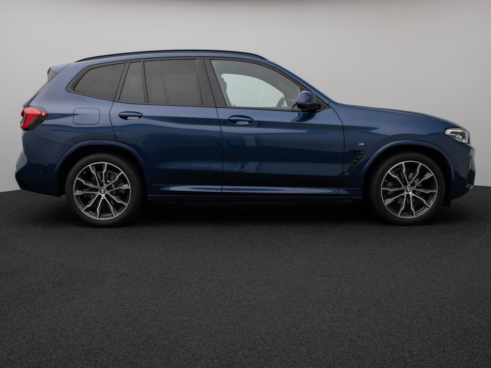 BMW X3 xDrive M Sport — side profile
