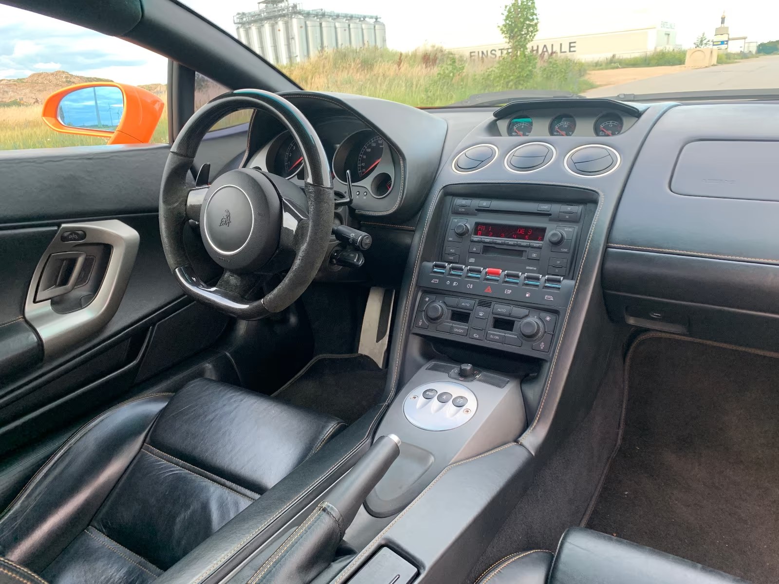 Lamborghini Gallardo dashboard and carbon-trimmed steering wheel