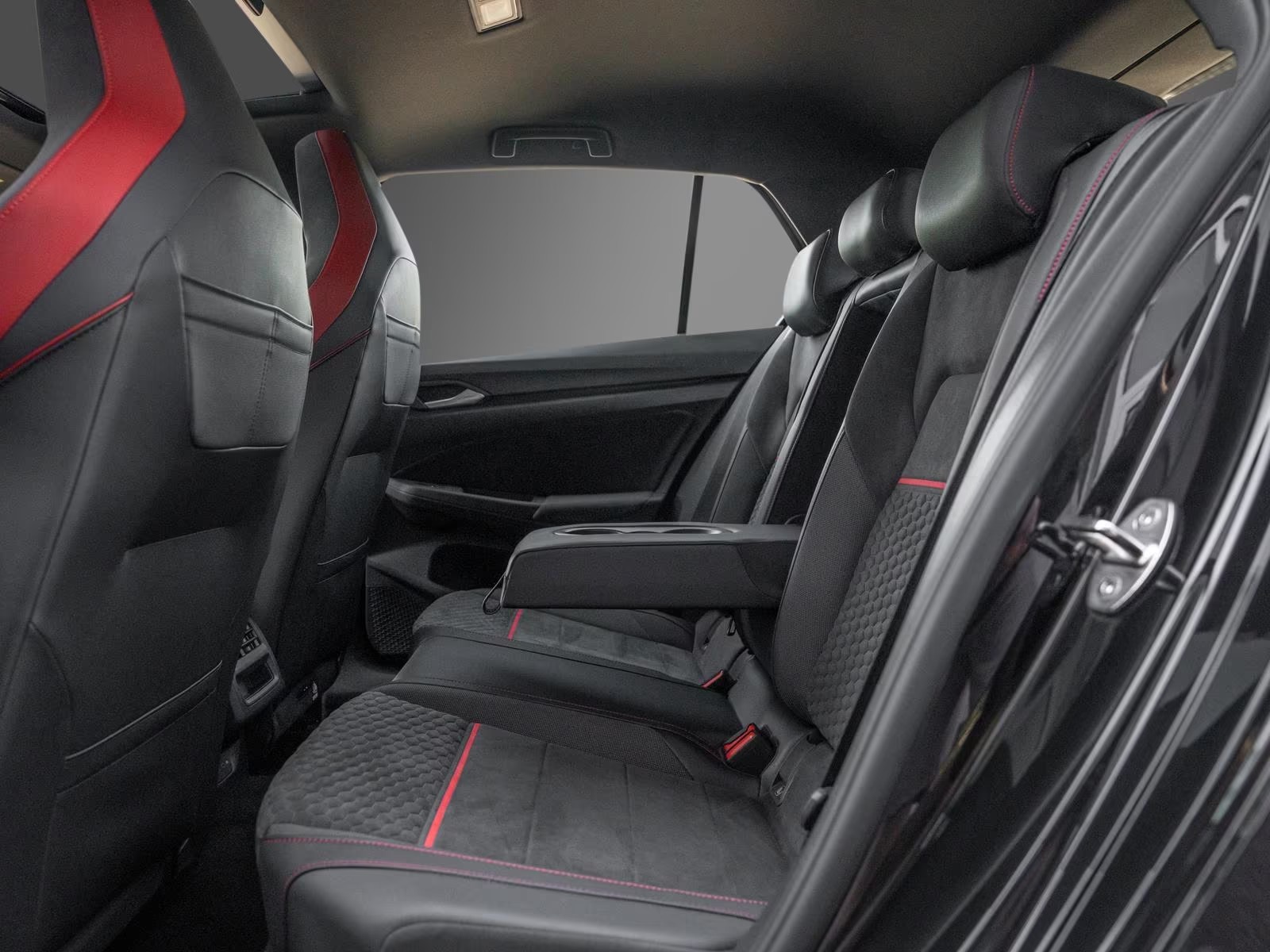 Rear seat compartment of the Golf GTI Clubsport in black Alcantara.