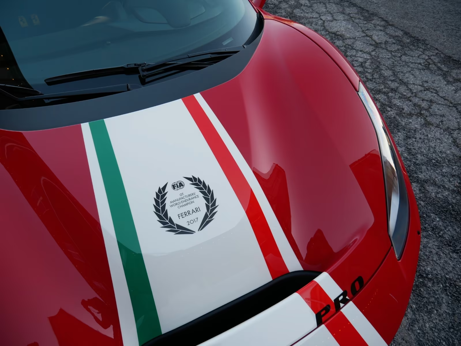 Ferrari 488 Pista Piloti #57 2019 — tricolour hood with FIA WEC champion dedication