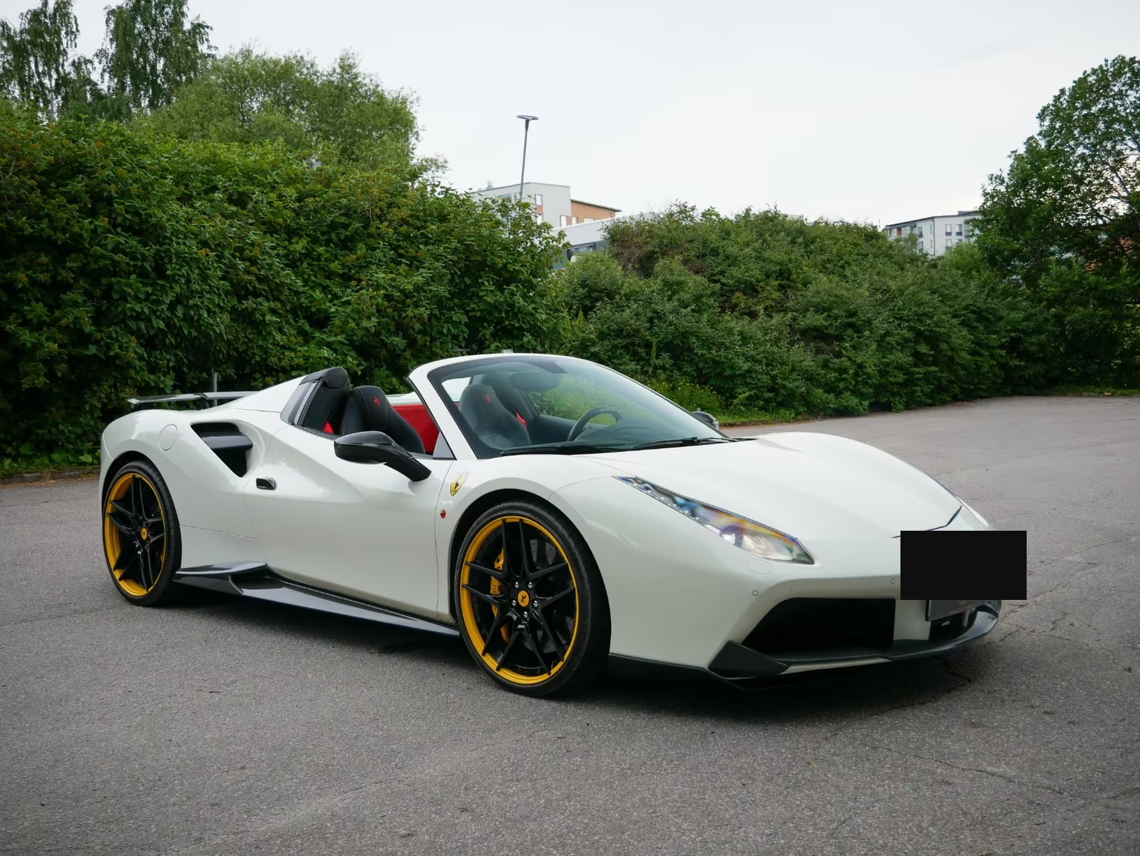 Ferrari 488 Spider Novitec 2017 — front three-quarter view